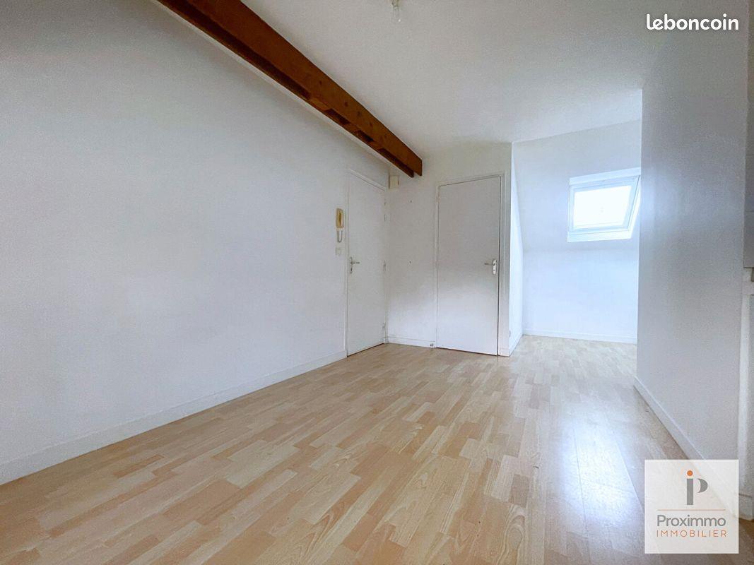 Appartement à louer, 35m², Bourg-des-Comptes