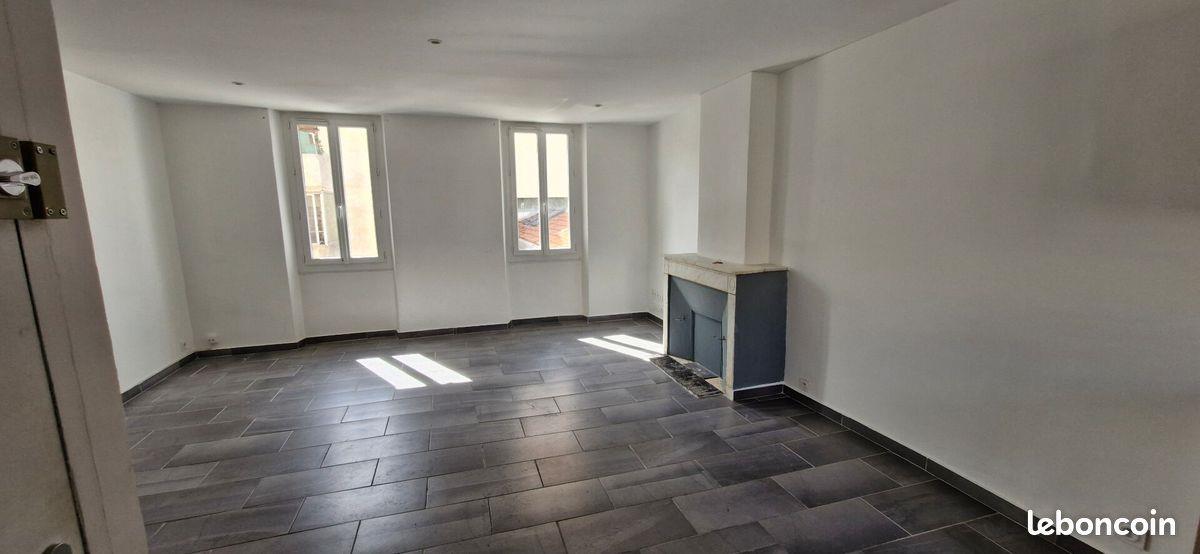 Appartement à louer, 63m², Toulon