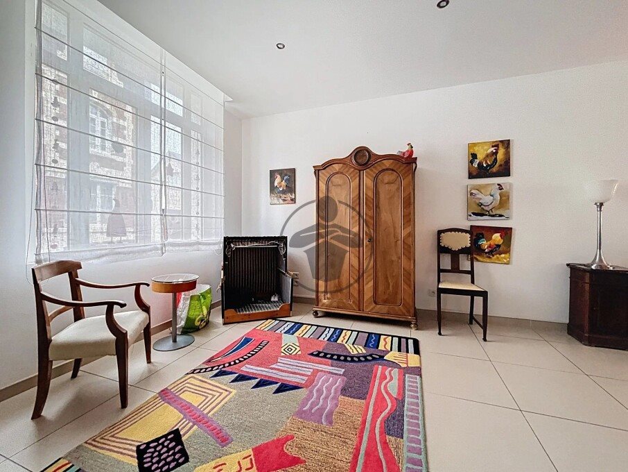 Maison à vendre, 257m², Saint-Quentin