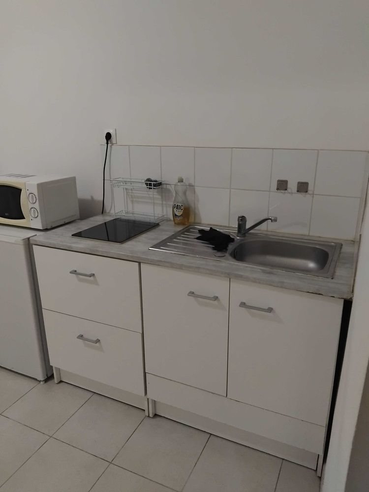 Appartement à louer, 23m², Nîmes