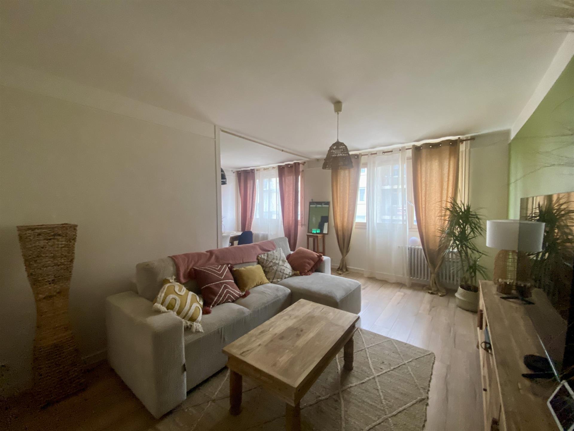 Appartement à vendre, 61m², Saint-Etienne