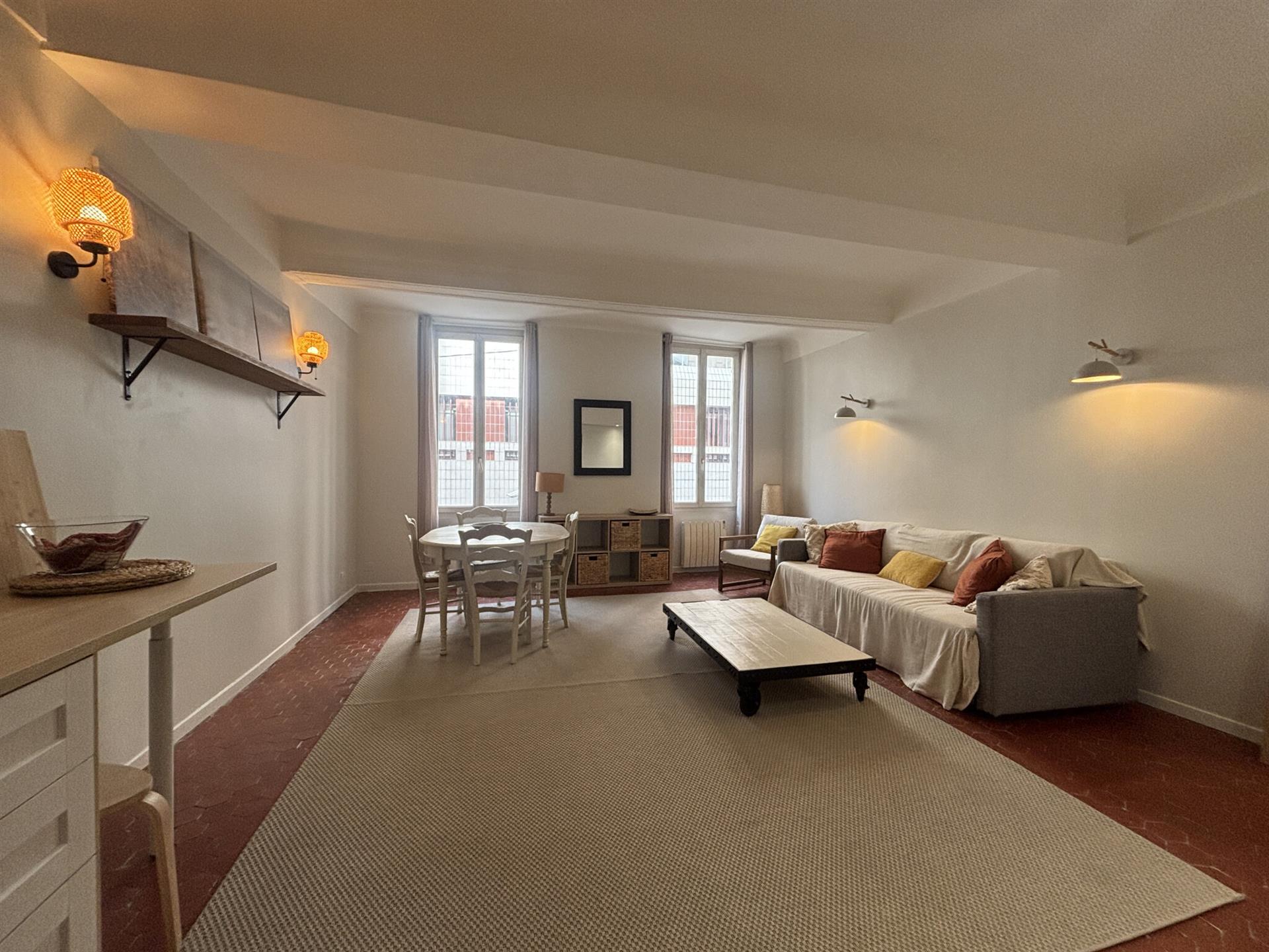 Appartement à louer, 45m², Toulon