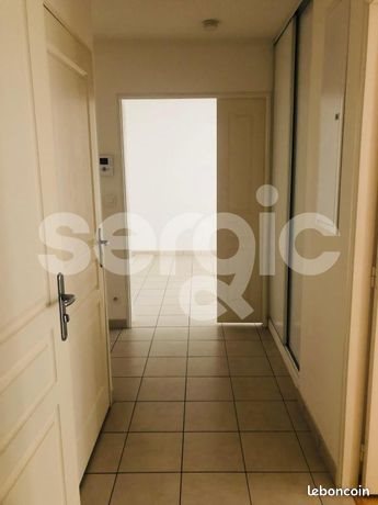 Appartement à louer, 45m², Reims