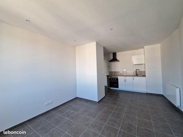 Appartement à louer, 36m², Saint-Etienne