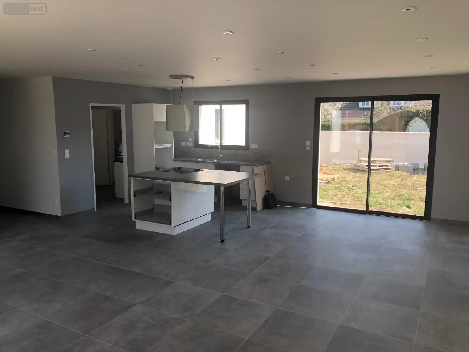 Maison à louer, 135m², Ormes