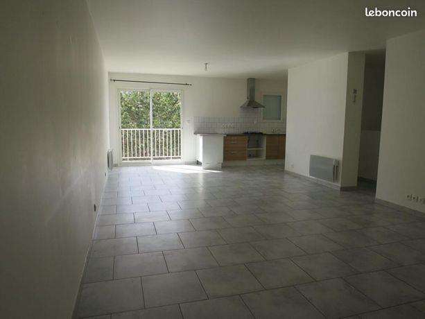 Maison à louer, 83m², Villeneuve-de-Berg