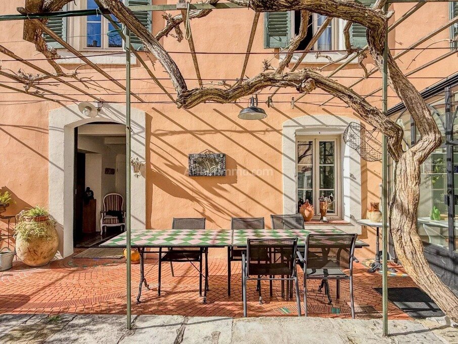 Maison à vendre, 257m², Draguignan