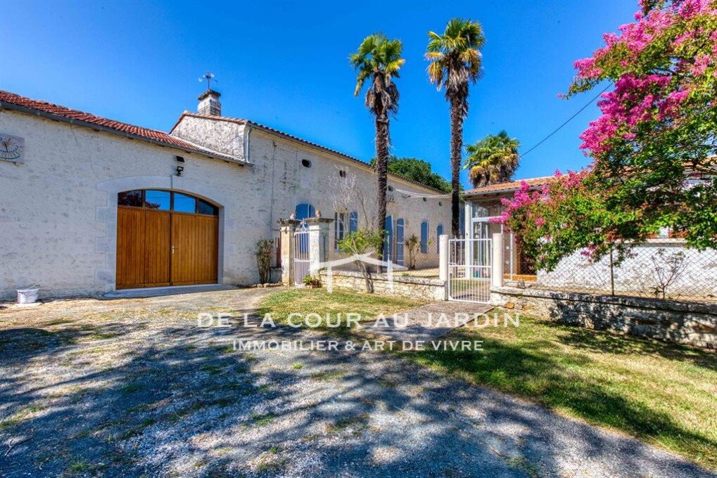 Maison à vendre, 164m², Avy