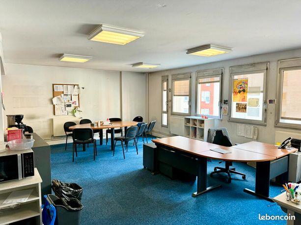 Maison à louer, 1441m², Paris 10ème