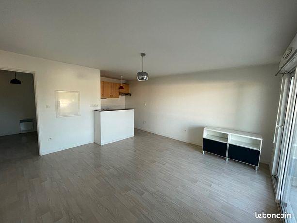 Appartement à louer, 49m², Questembert