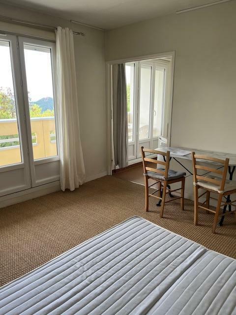 Appartement à louer, 30m², Saint-Etienne