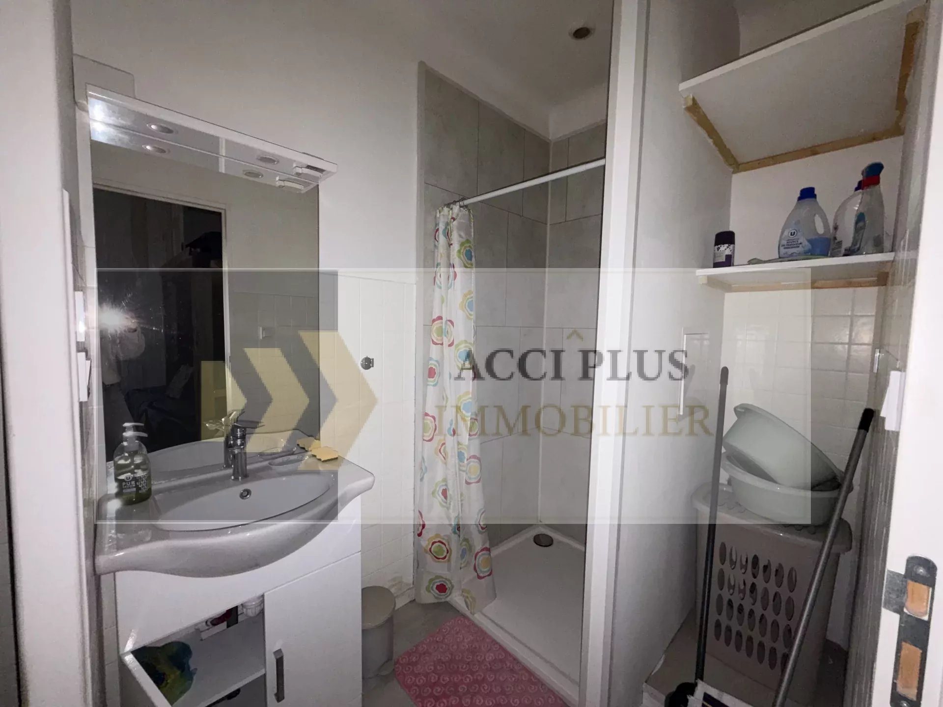 Appartement à louer, 25m², Nîmes