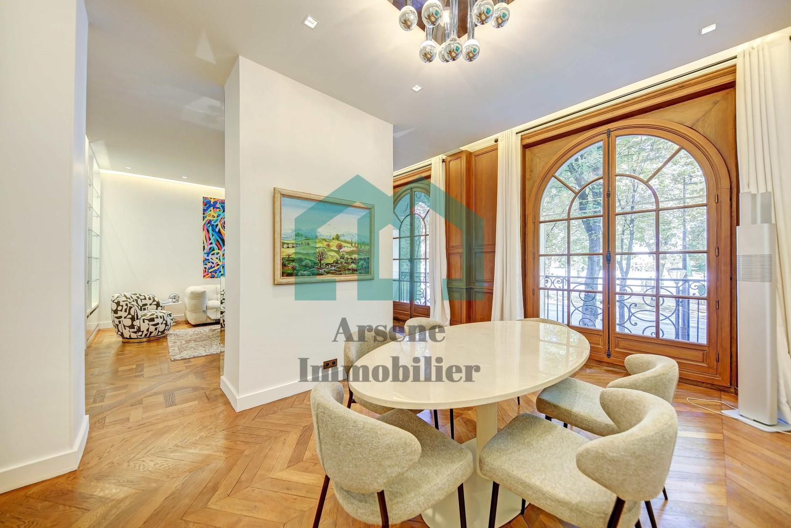 Appartement à louer, 125m², Paris 7ème
