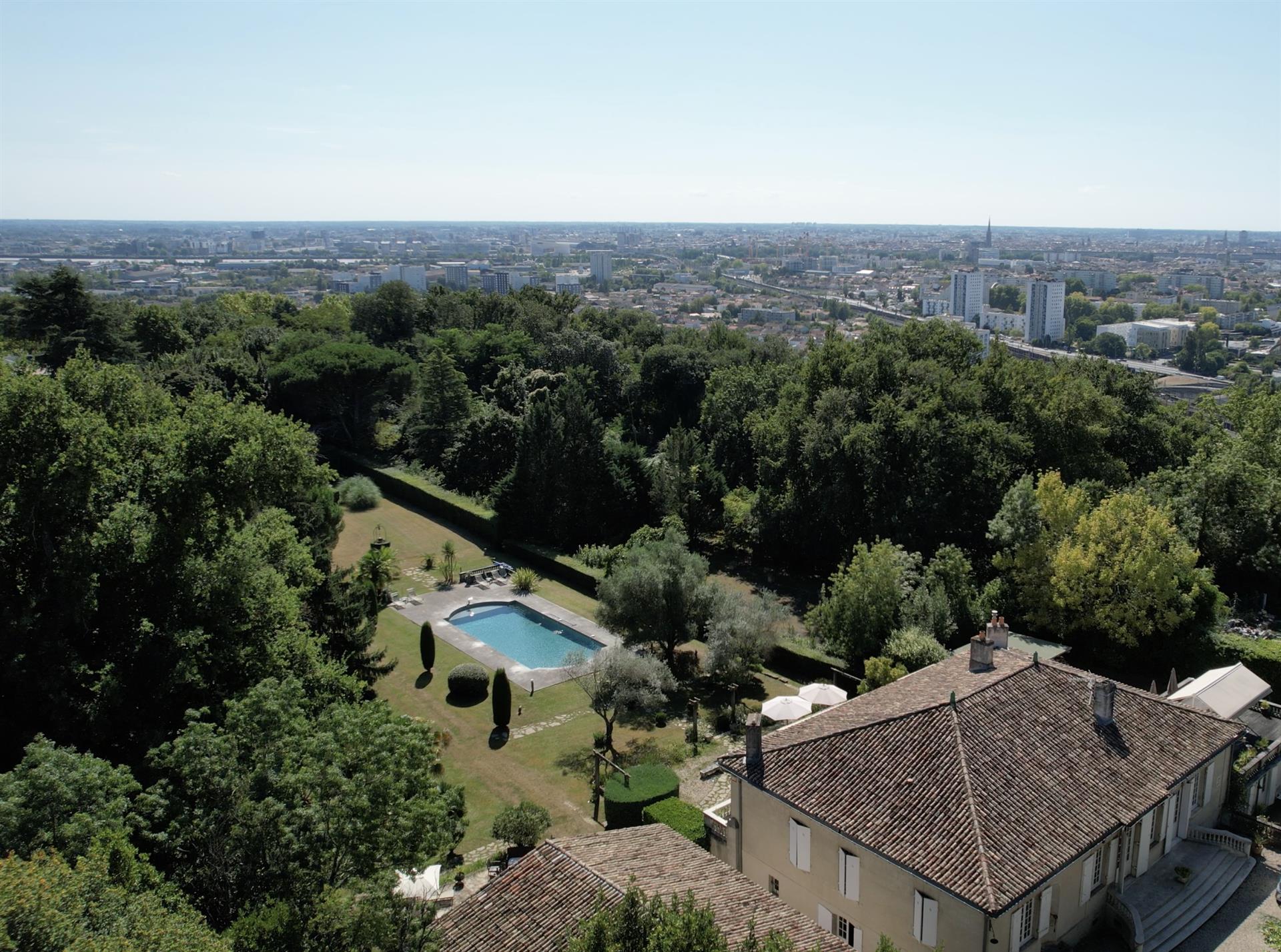 Maison à vendre, 450m², Bordeaux