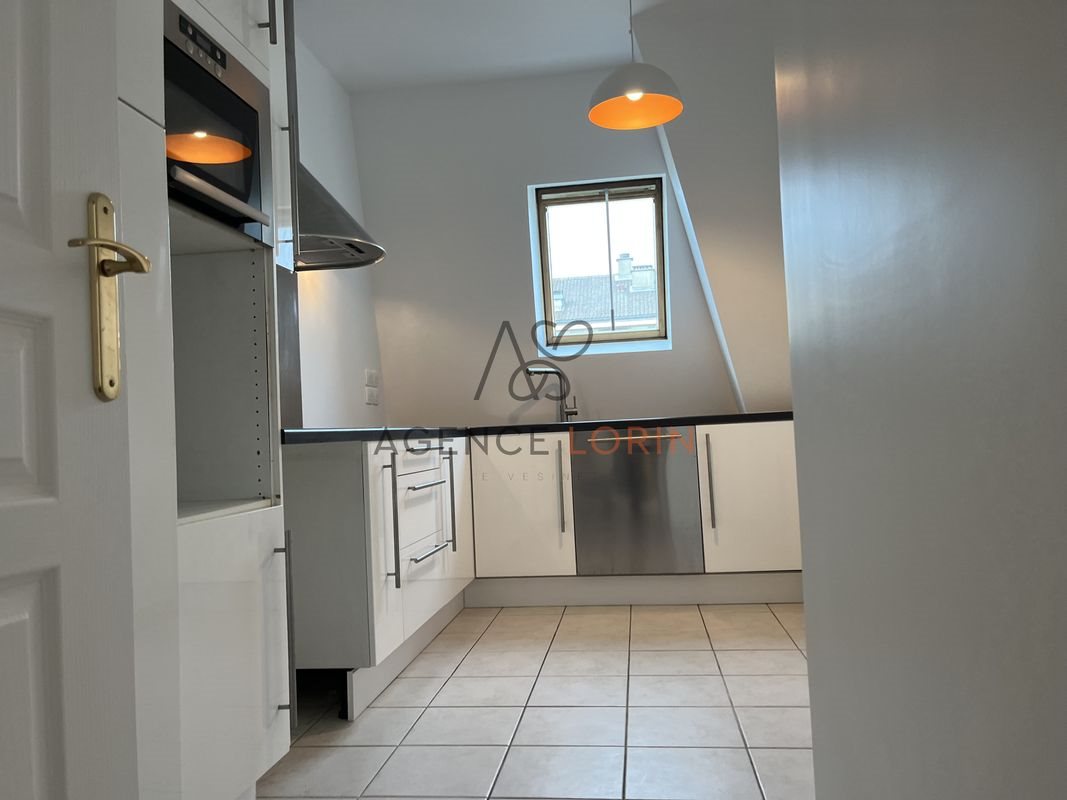 Appartement à louer, 93m², Bazoches-sur-Guyonne