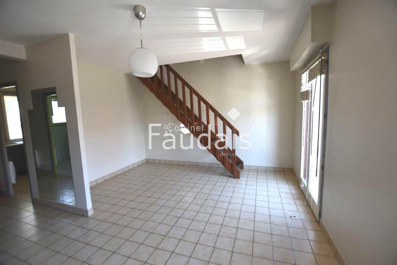 Appartement à louer, 63m², Carentan