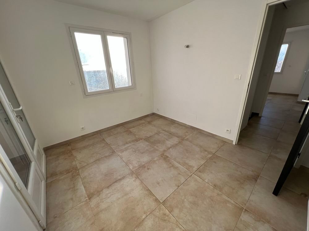 Appartement à louer, 54m², Vias