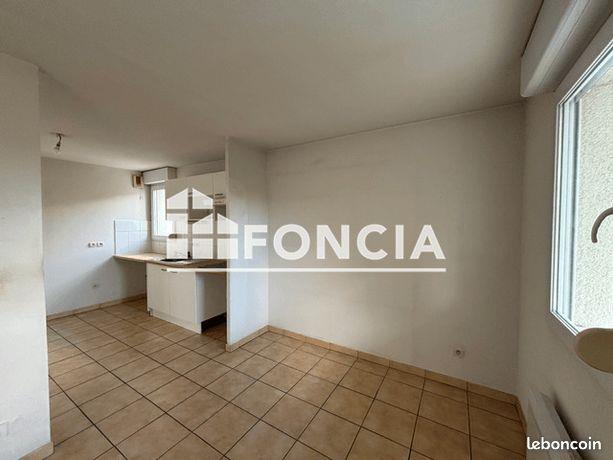 Appartement à louer, 78m², Nîmes