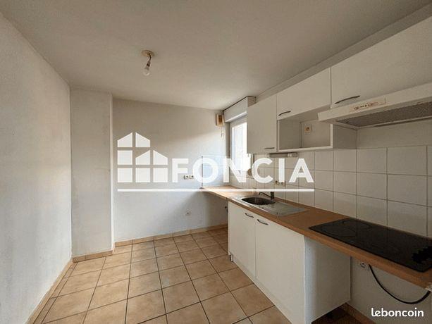 Appartement à louer, 78m², Nîmes