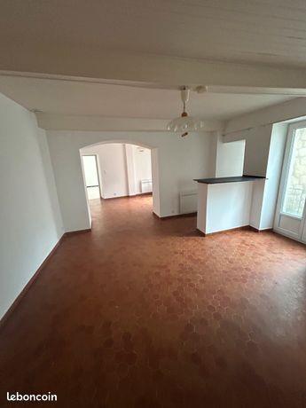 Appartement à louer, 80m², Largentière