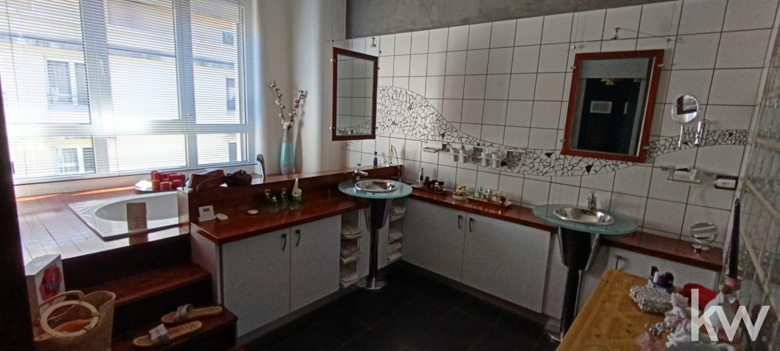 Appartement à vendre, 217m², Saint-Etienne