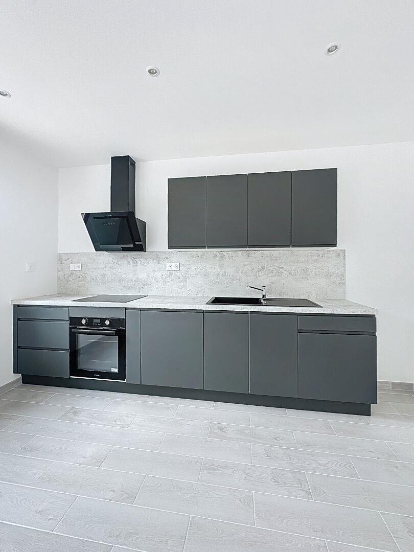 Maison à louer, 88m², Salles