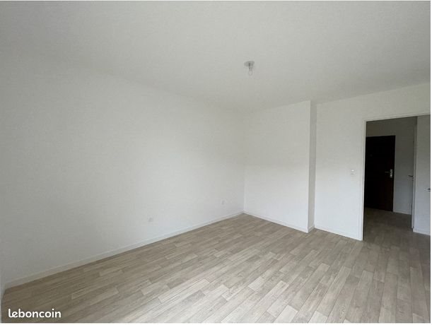 Appartement à louer, 69m², Epron