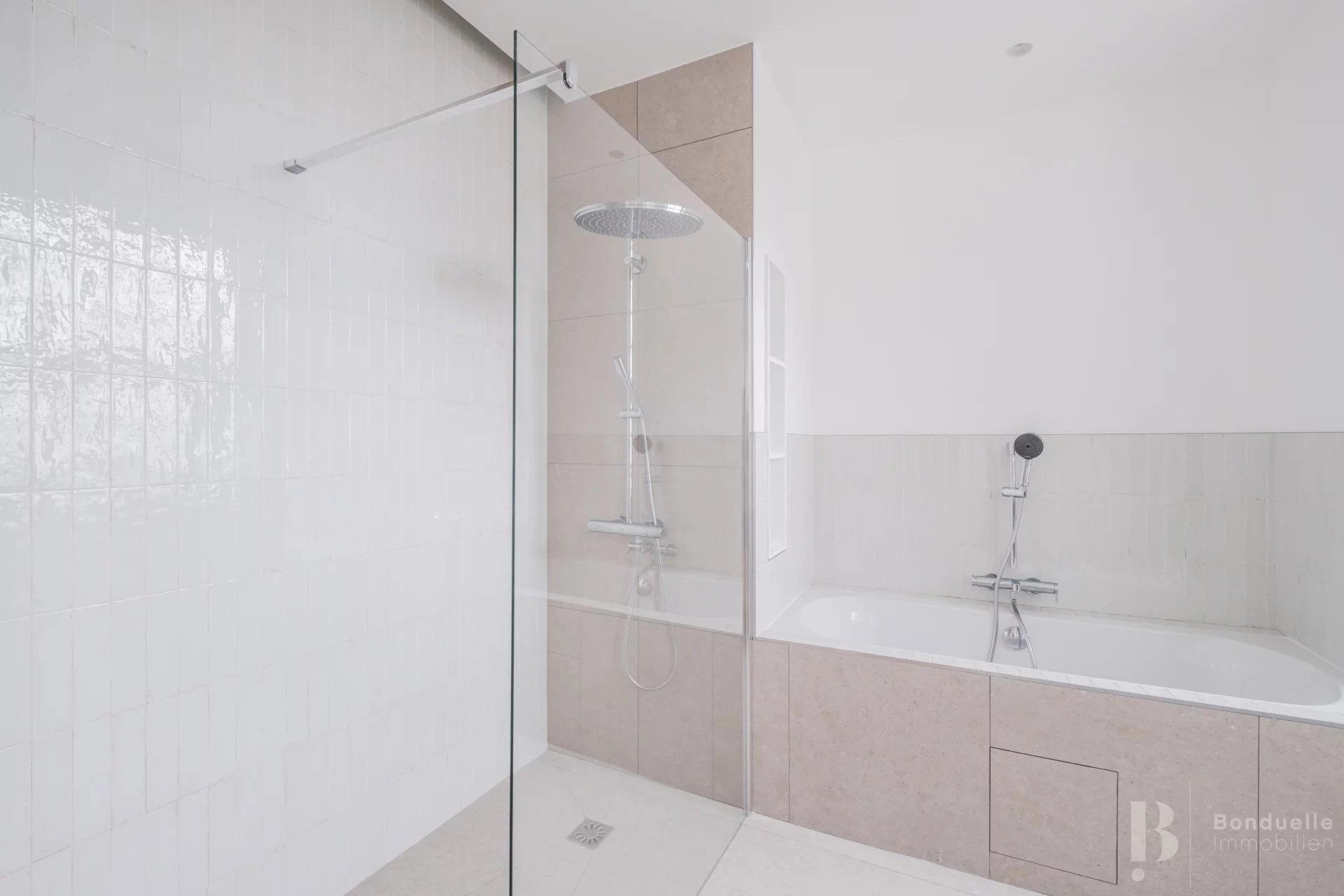 Appartement à louer, 197m², Paris 16ème