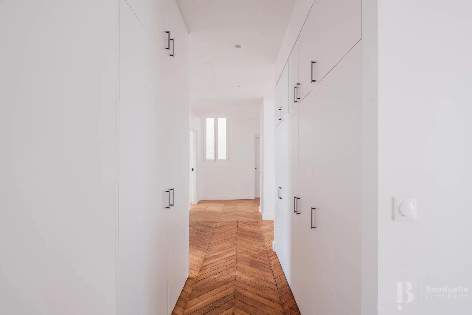 Appartement à louer, 197m², Paris 16ème