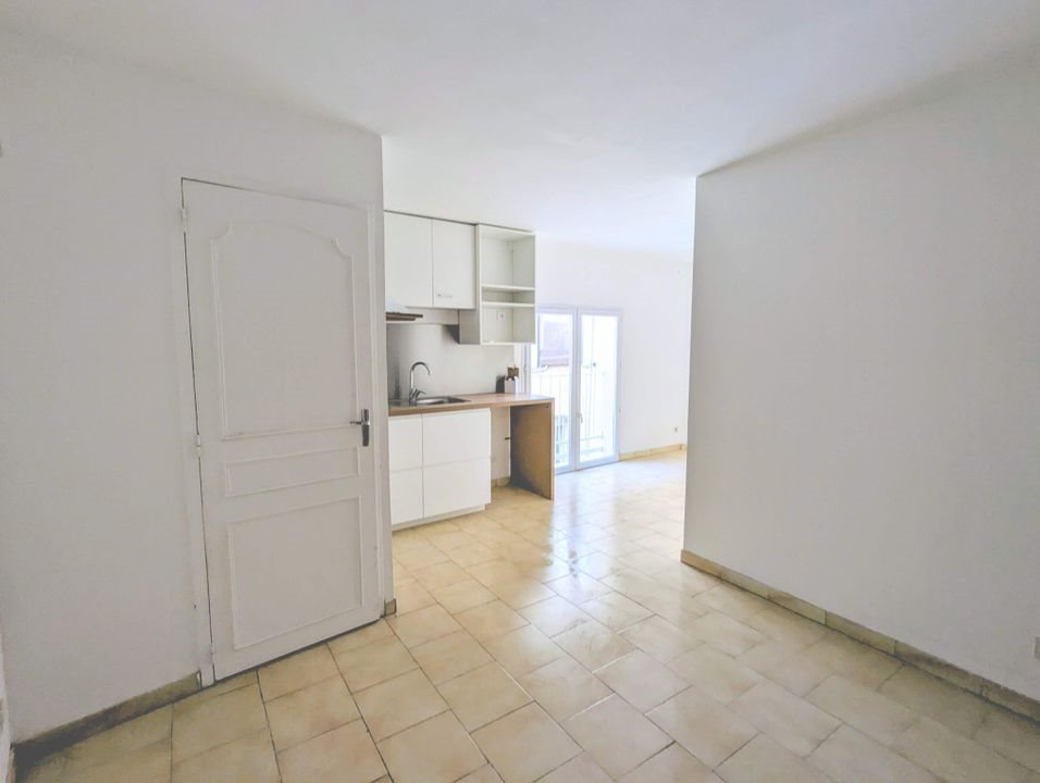 Appartement à louer, 30m², L'Isle-sur-la-Sorgue