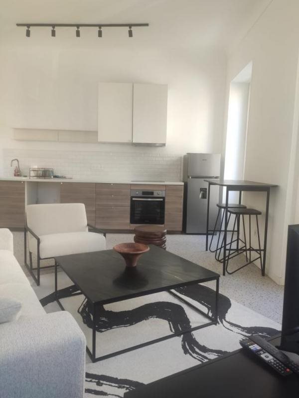 Appartement à louer, 65m², Nice