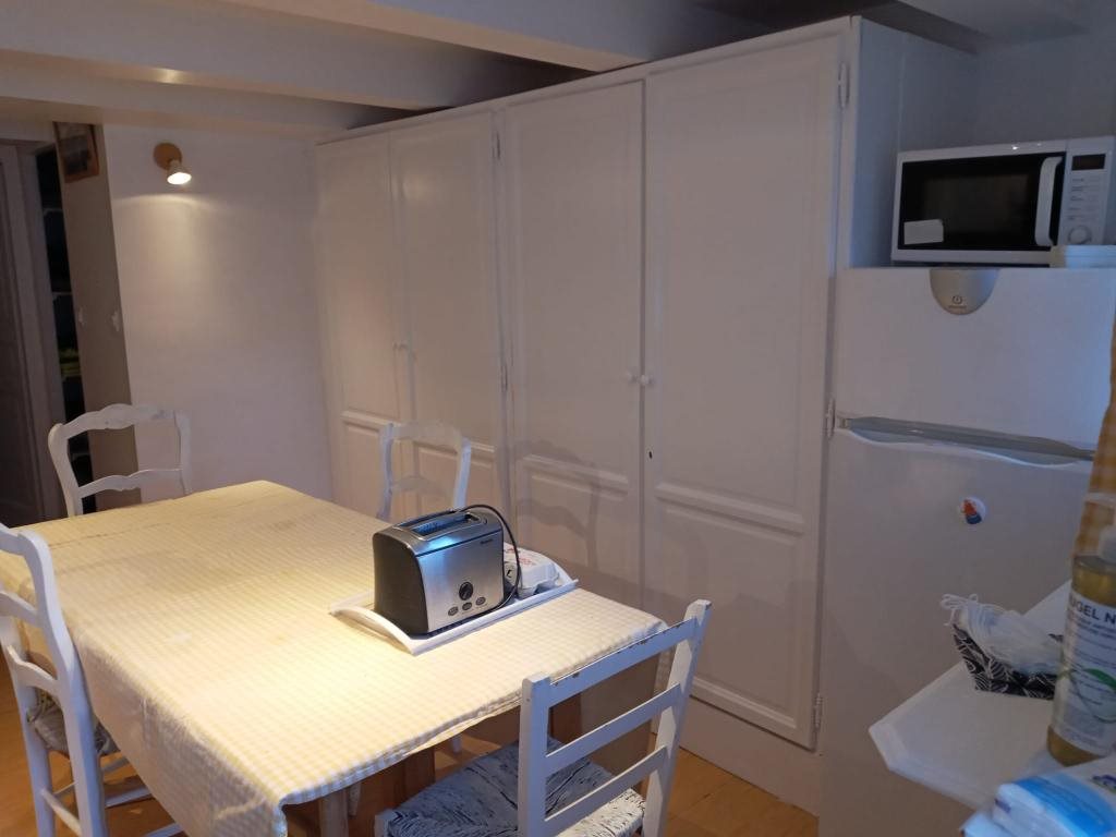 Appartement à louer, 30m², Marseille 8ème