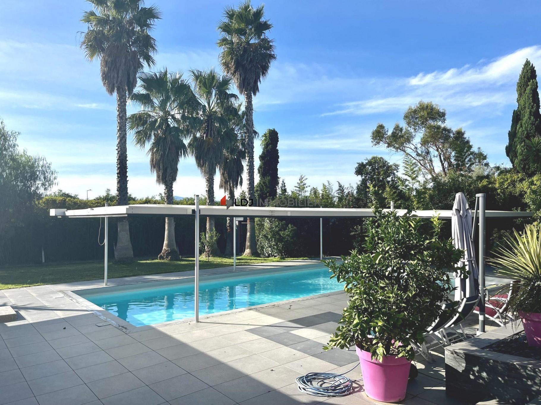 Maison à vendre, 218m², Perpignan