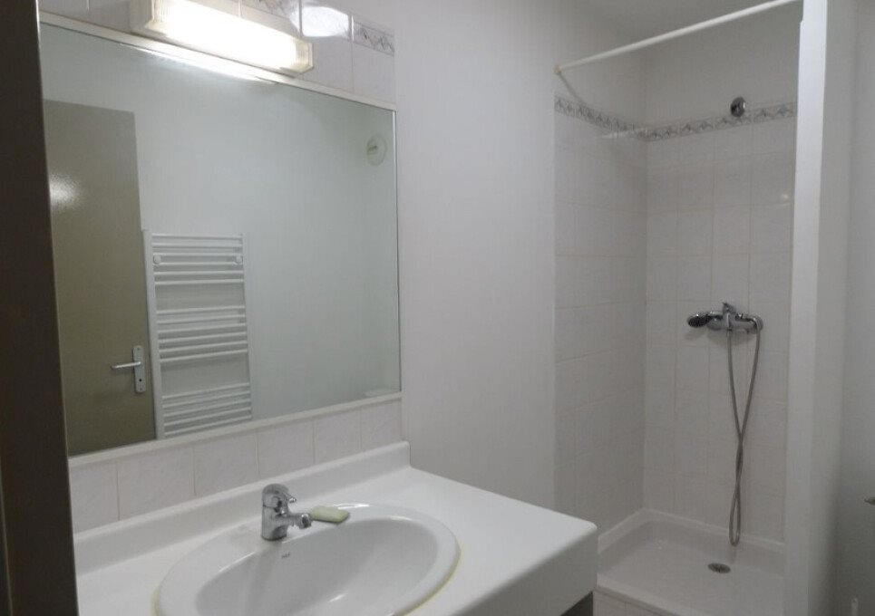 Appartement à louer, 19m², Venelles