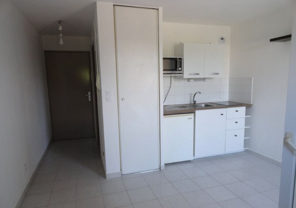 Appartement à louer, 19m², Venelles