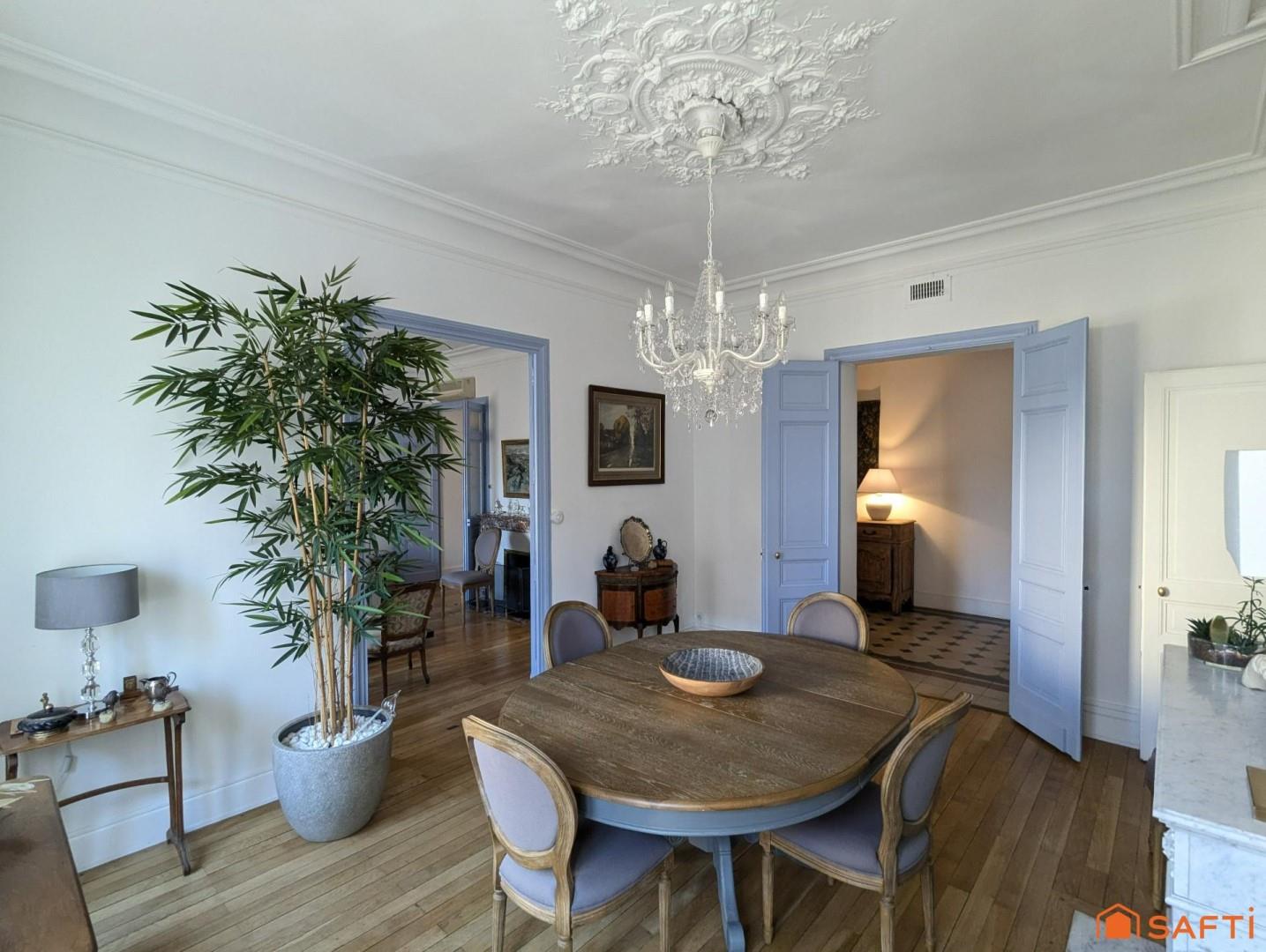 Appartement à vendre, 169m², Nîmes