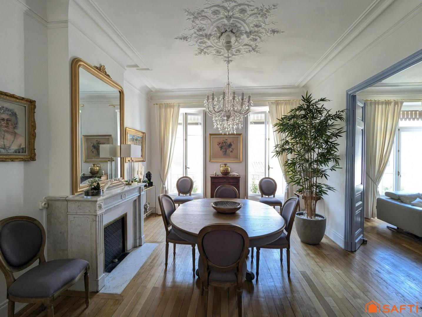 Appartement à vendre, 169m², Nîmes