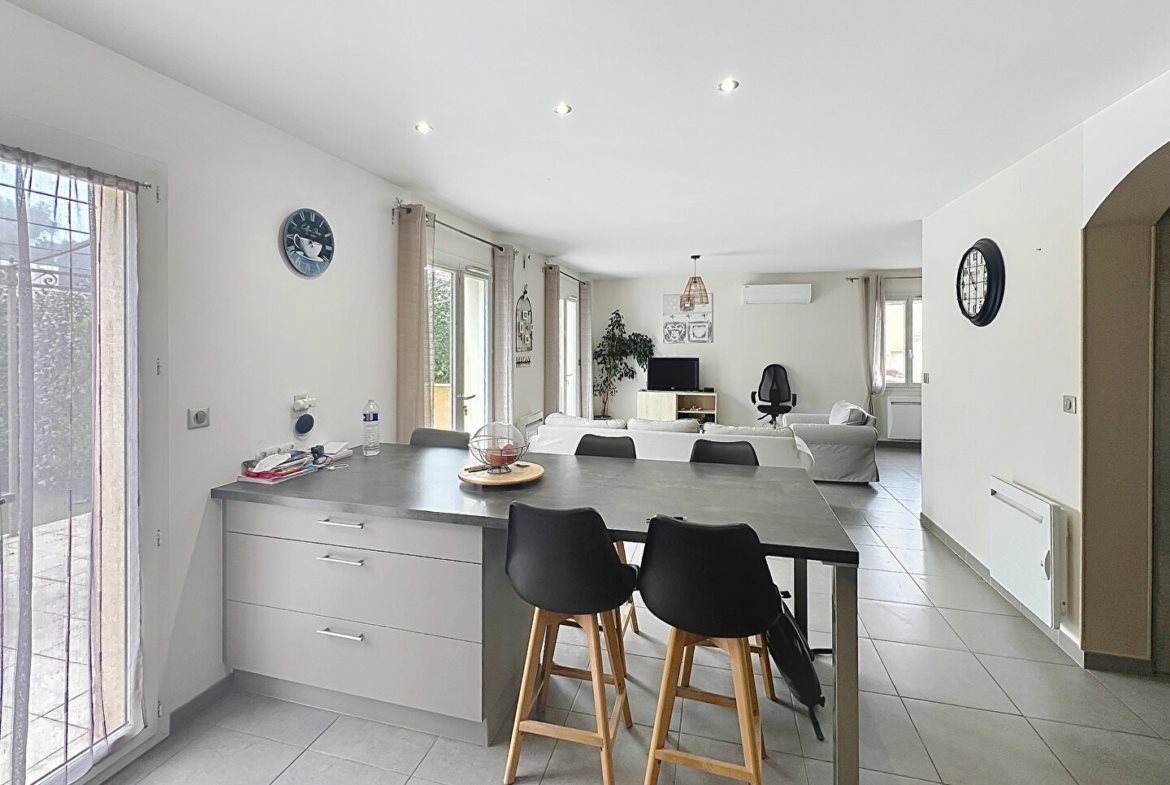 Maison à vendre, 103m², Rochefort-du-Gard