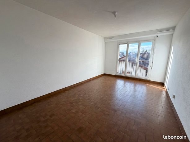 Appartement à louer, 54m², Lannemezan