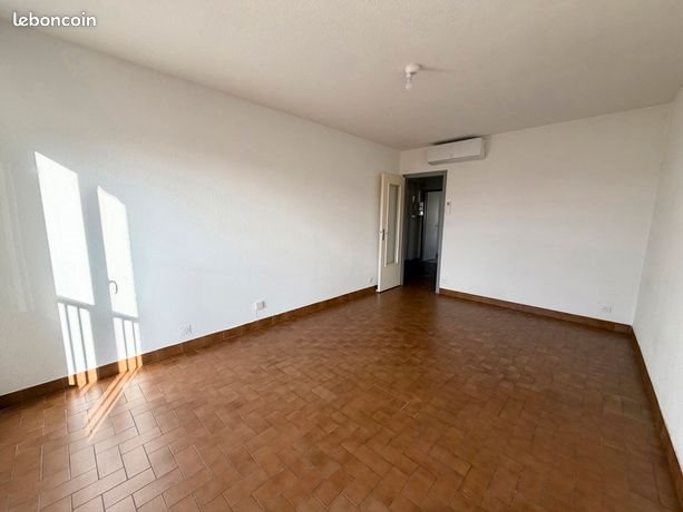 Appartement à louer, 54m², Lannemezan