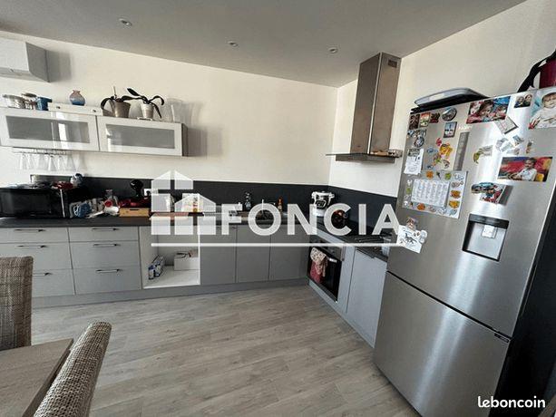 Appartement à louer, 120m², Cozes