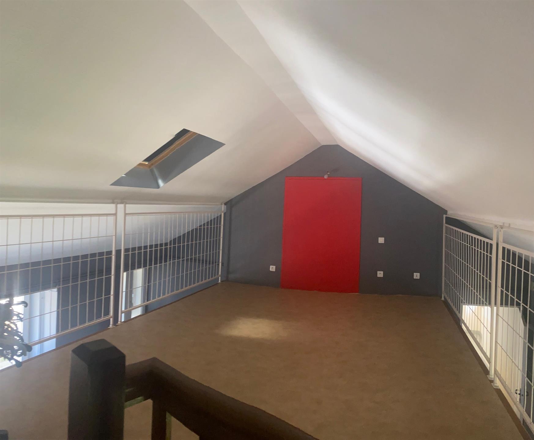 Appartement à louer, 45m², La Cavalerie