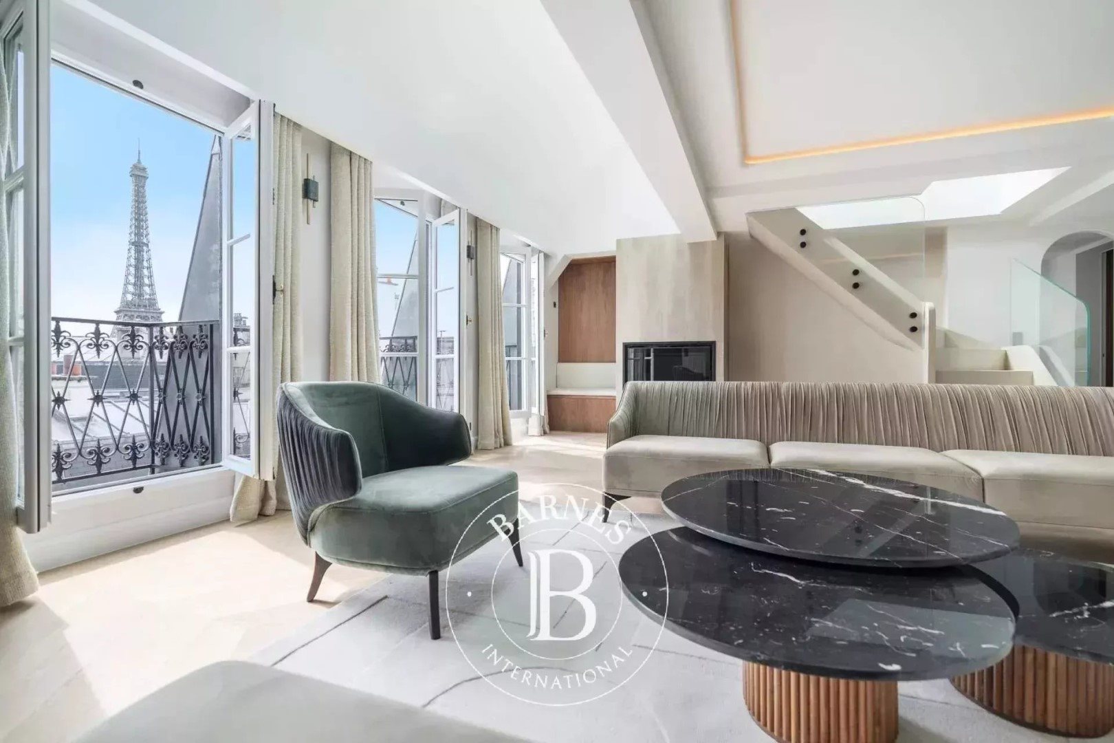 Appartement à louer, 236m², Paris 16ème