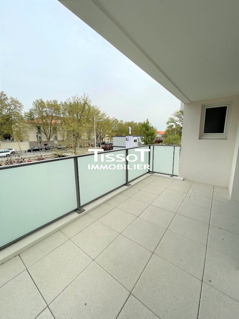 Appartement à louer, 38m², Nîmes