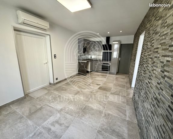 Appartement à louer, 32m², Nîmes