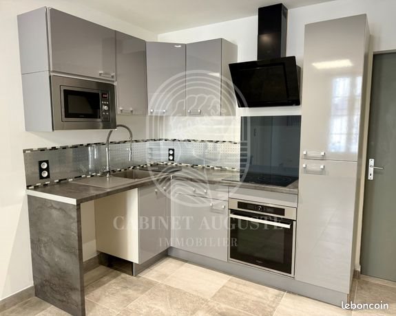 Appartement à louer, 32m², Nîmes