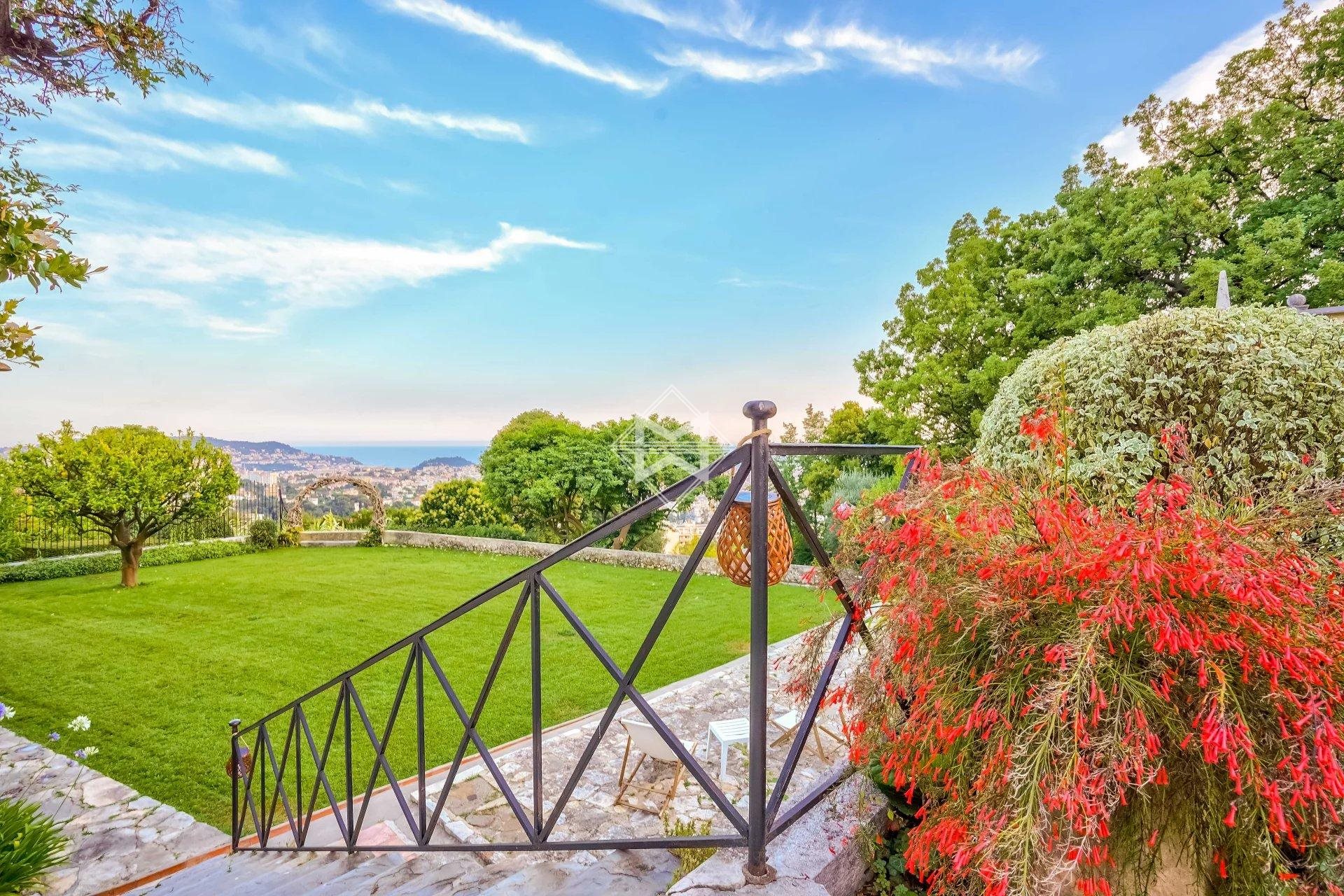 Maison à vendre, 1570m², Nice