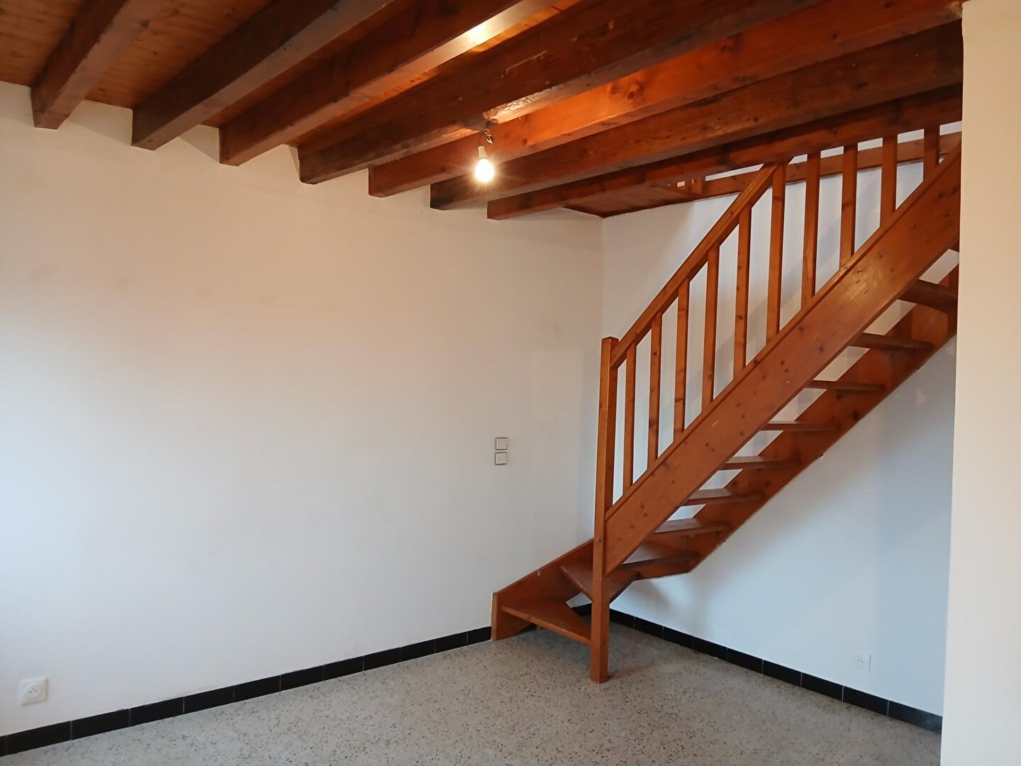 Maison à louer, 25m², Eletot