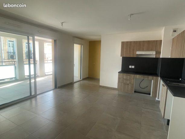 Appartement à louer, 59m², Marseille 6ème