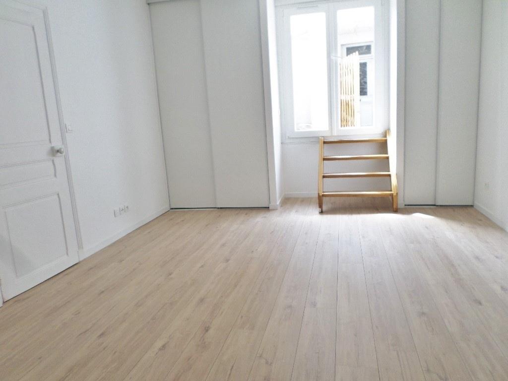 Appartement à louer, 57m², Tours